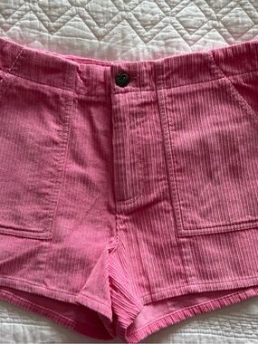 NWOT Roxy Pink Corduroy Women’s Shorts